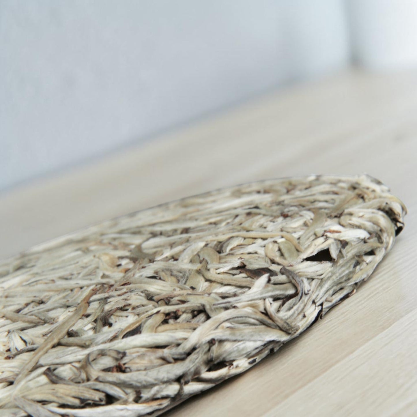 Premium Yunnan white tea cake - Silver Needle-357g
