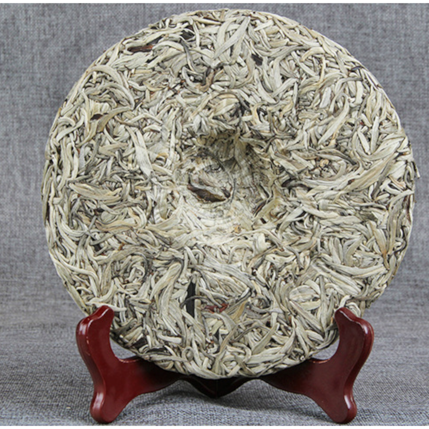 Premium Yunnan white tea cake - Silver Needle-357g