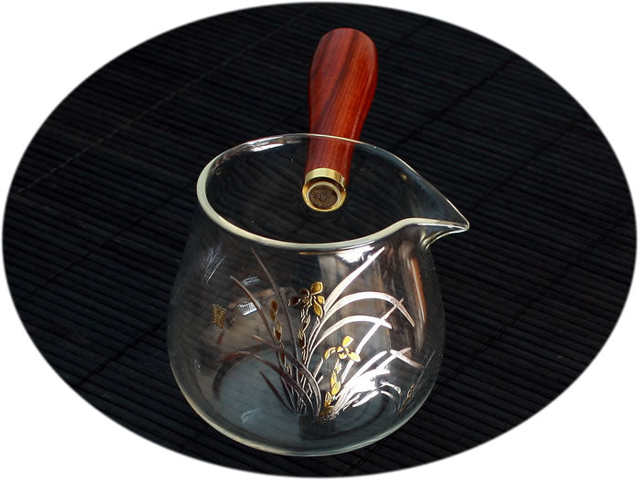 Glass Cha Hai with wooden handle A
