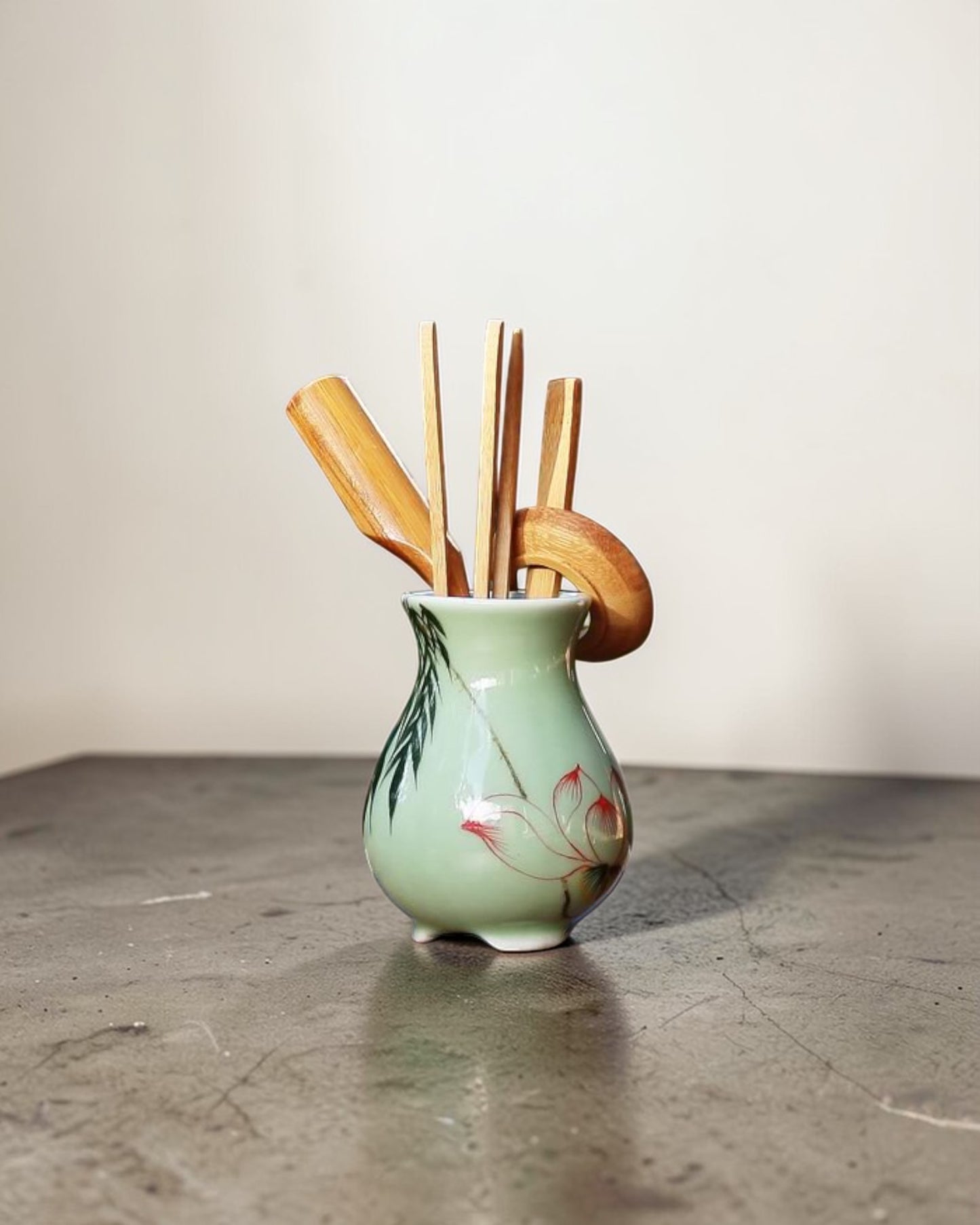Cha Dao with ceramic holder C