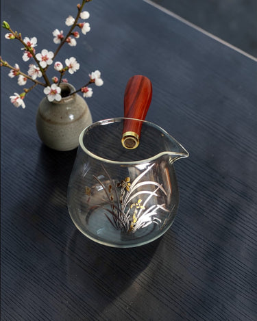 Glass Cha Hai with wooden handle A