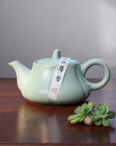 Ru Kiln Chinese teapot D