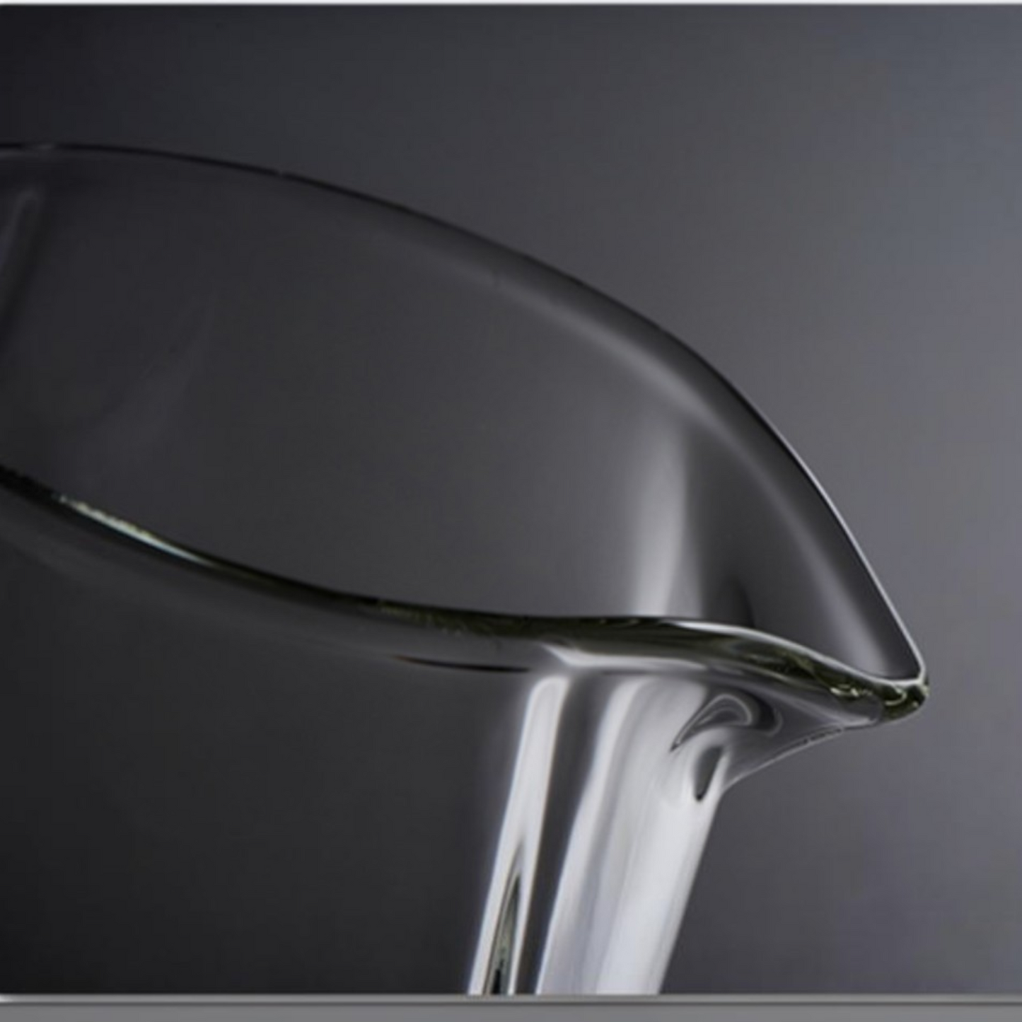 Glass Cha Hai (Fairness Cup) with strainer