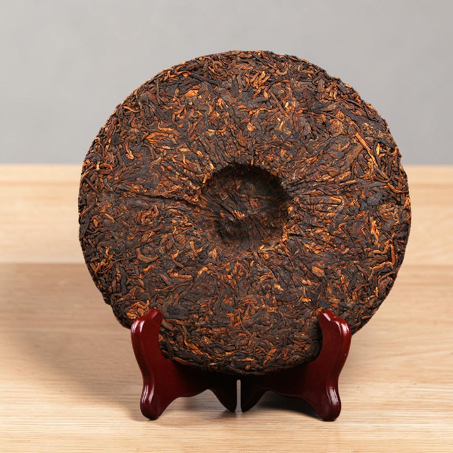Pu-erh tea premium cake - ripened Lao Man E 2021