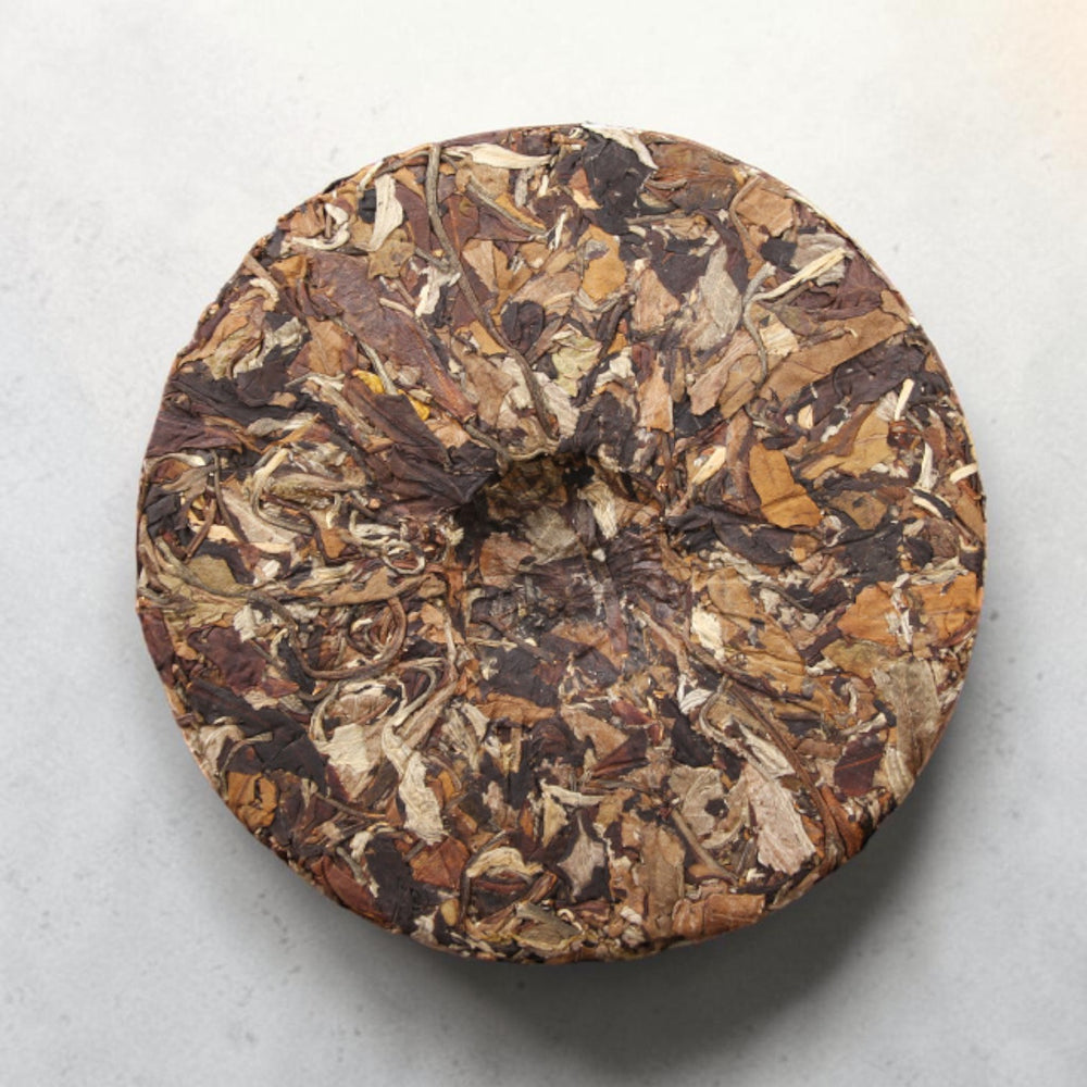 Aged White Tea - Aged Shou Mei cake