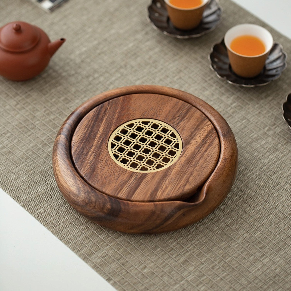 Zisha Teapot Tray- Walnut Round