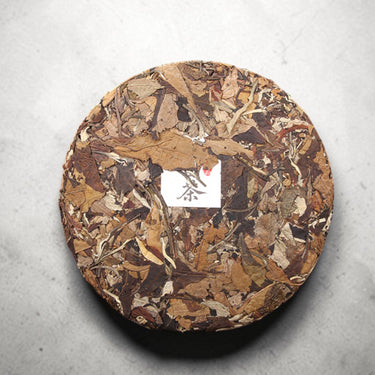 Aged White Tea - Aged Shou Mei cake
