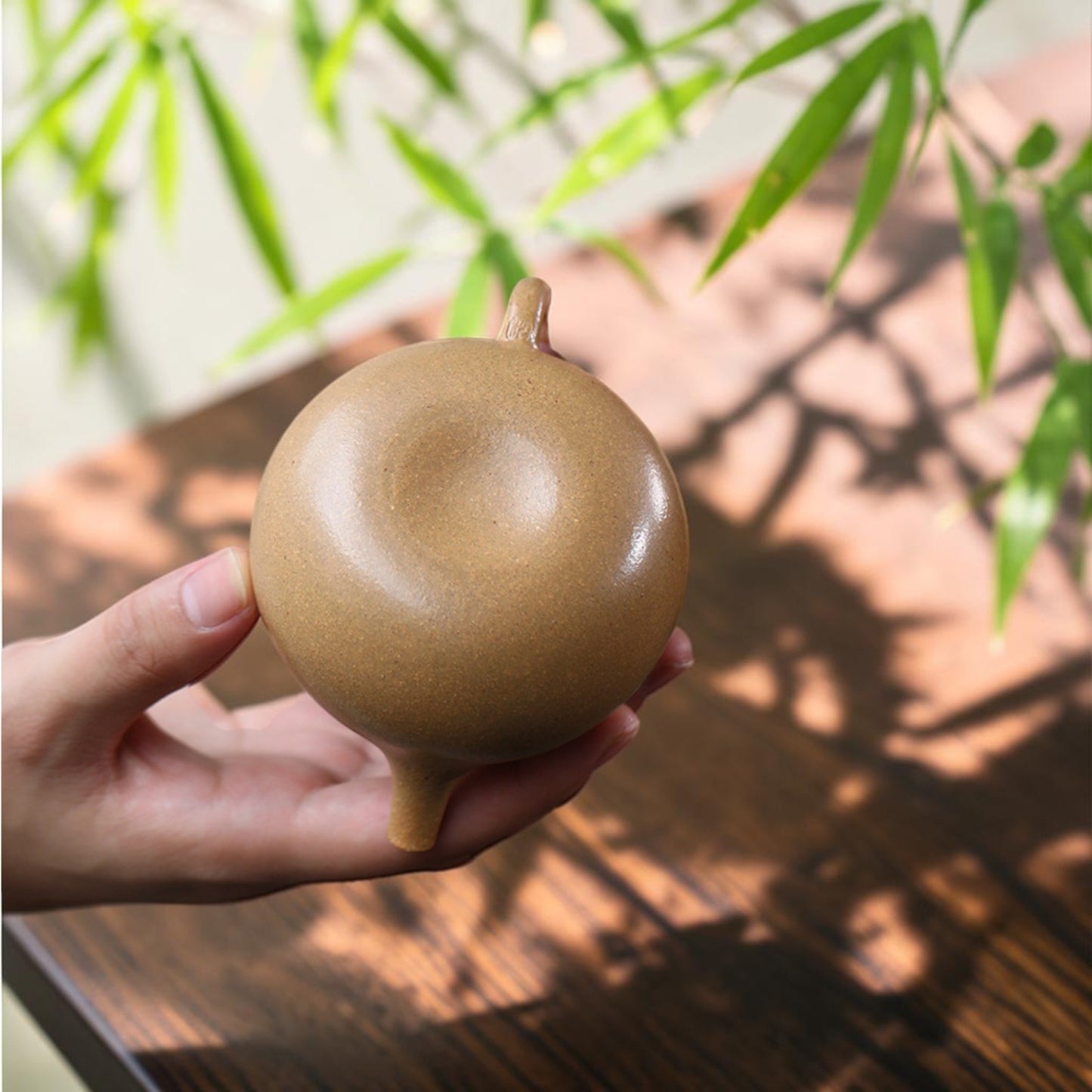 Yixing Zisha Teapot Eggplant (Duan Ni) -190ml