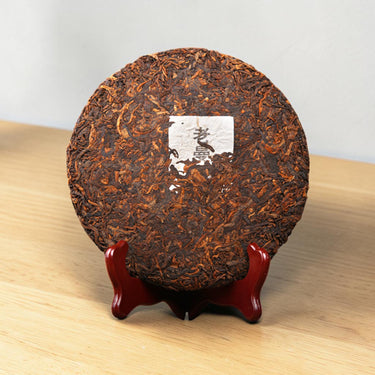 Pu-erh tea premium cake - ripened Lao Man E 2021