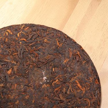 Pu-erh ripened cake Golden Yi Wu
