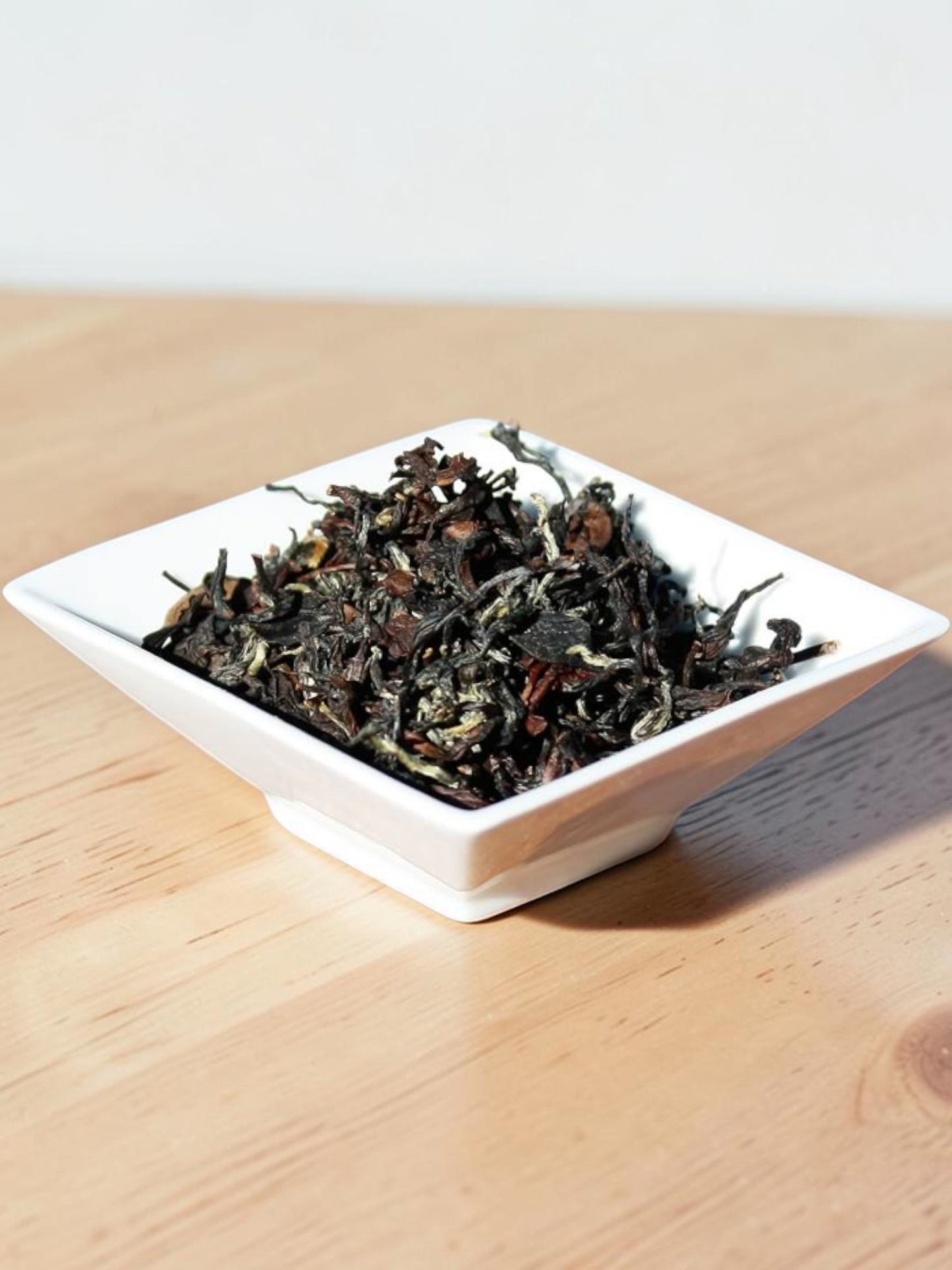 Oriental Beauty Oolong  — Loose Leaf Chinese Oolong Tea