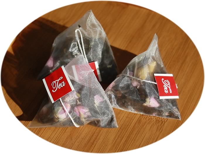 Pu-erh tea bag with rose