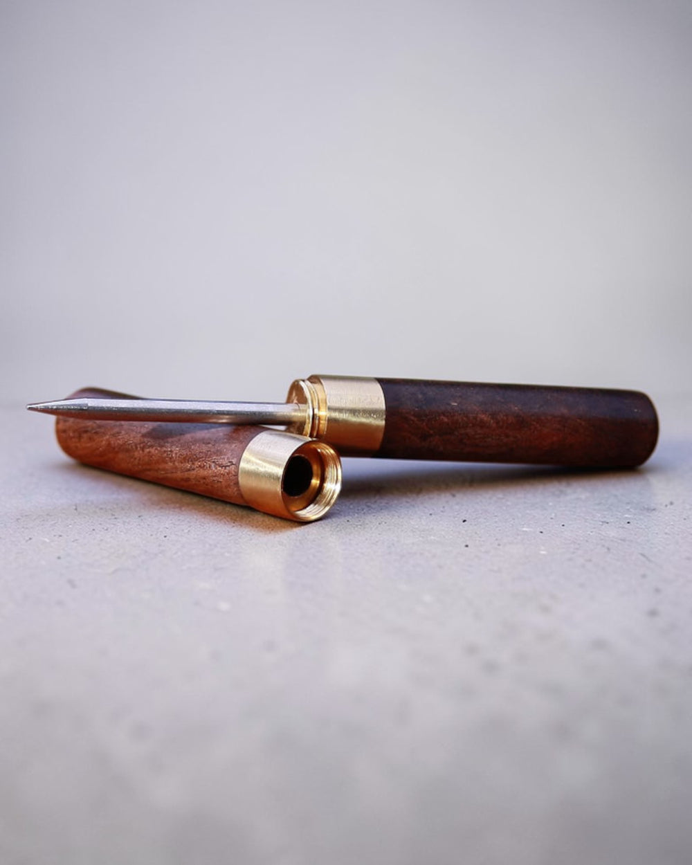 Pu-erh cake pin in a sheath - Large