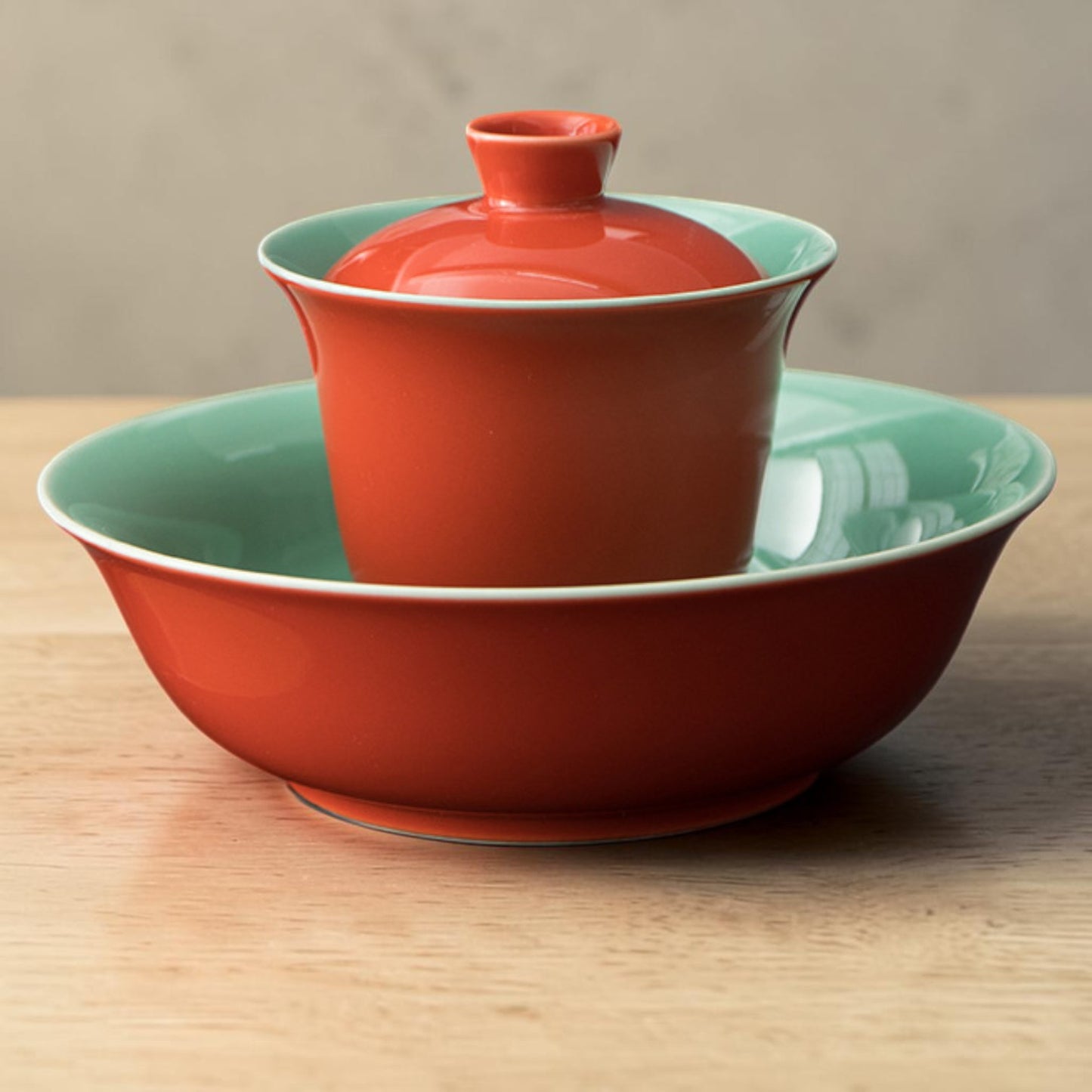 Red gaiwan with jade-green glazed interior, 125ml Dehua porcelain