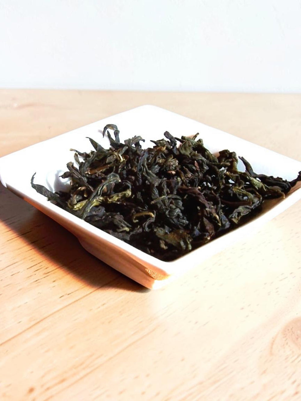 ou Gui (Cinnamon Oolong). Bold Wuyi Rock Tea — cinnamon-bark aroma, intense body, lasting sweetness. The tea Wuyi locals drink. Ships from Sydney.