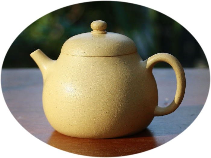 Yixing Zisha teapot mini pear