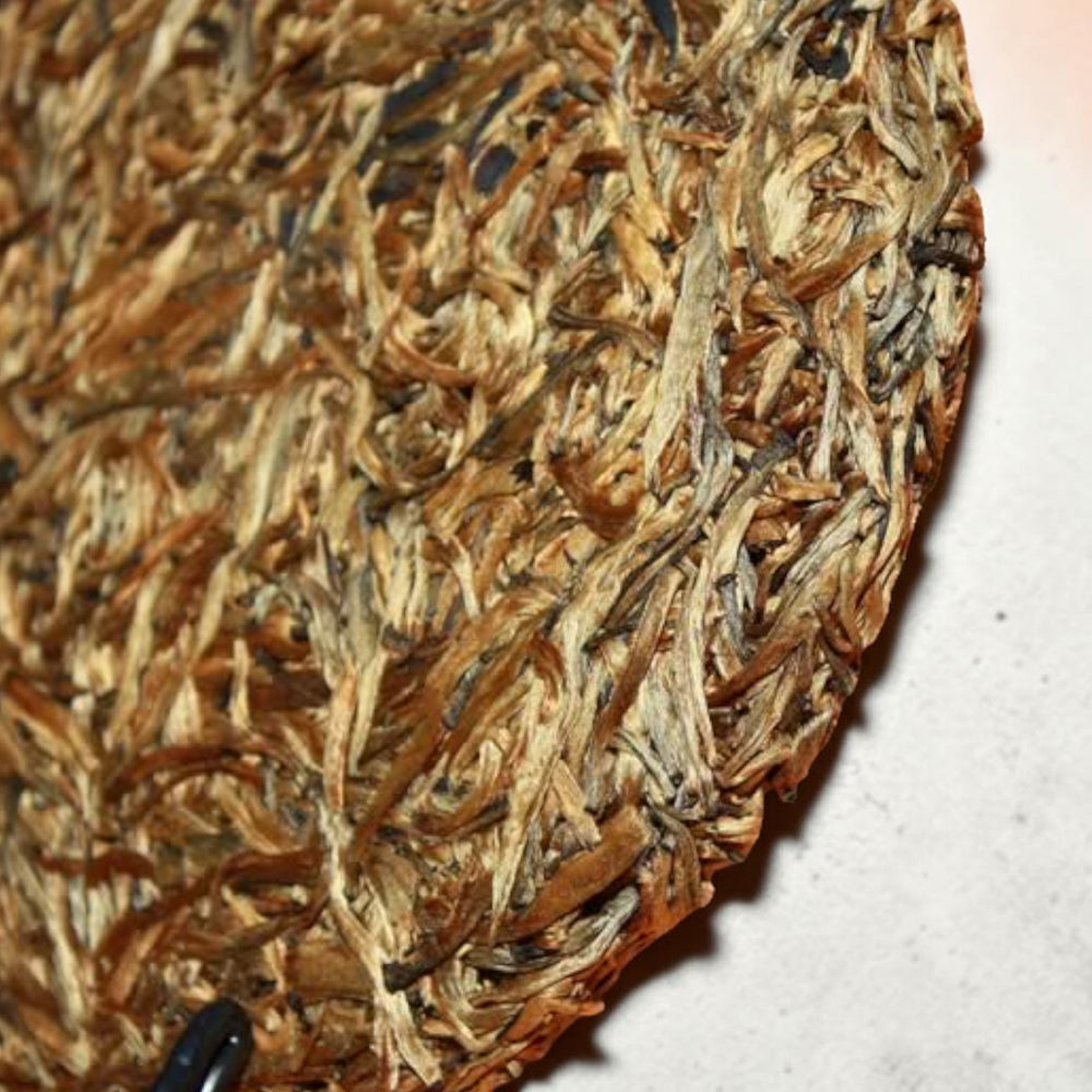 Black tea cake Dian Hong premium