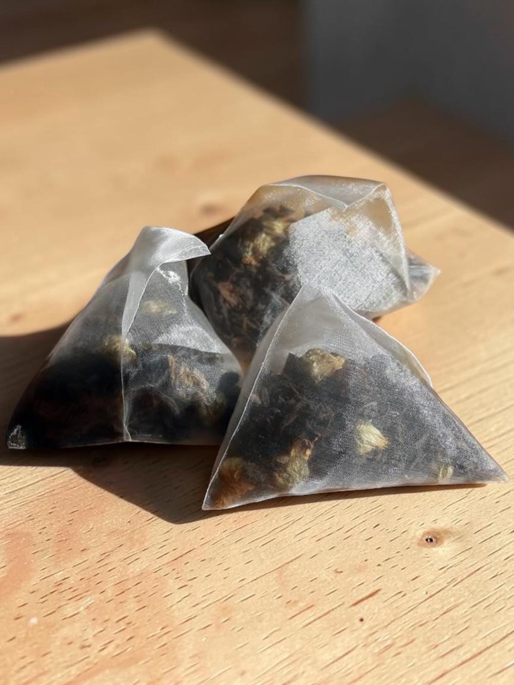 Pu-erh tea bag with Chrysanthemum