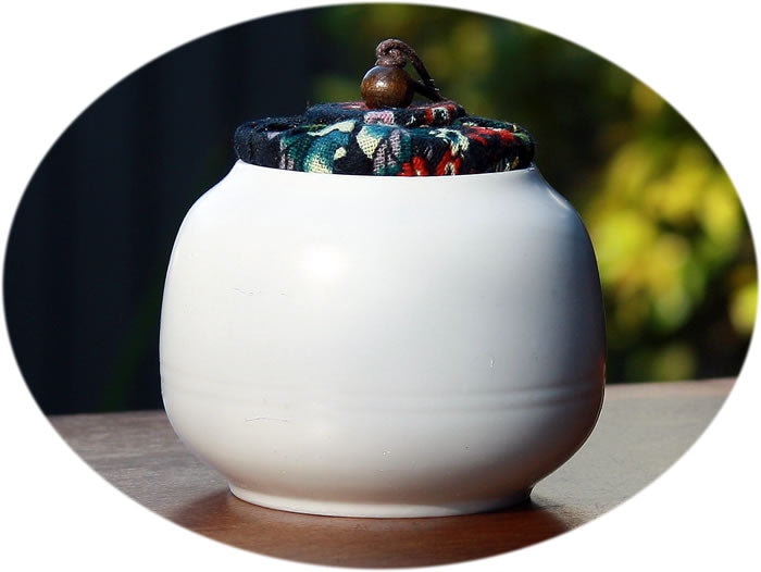 Tea canister small G