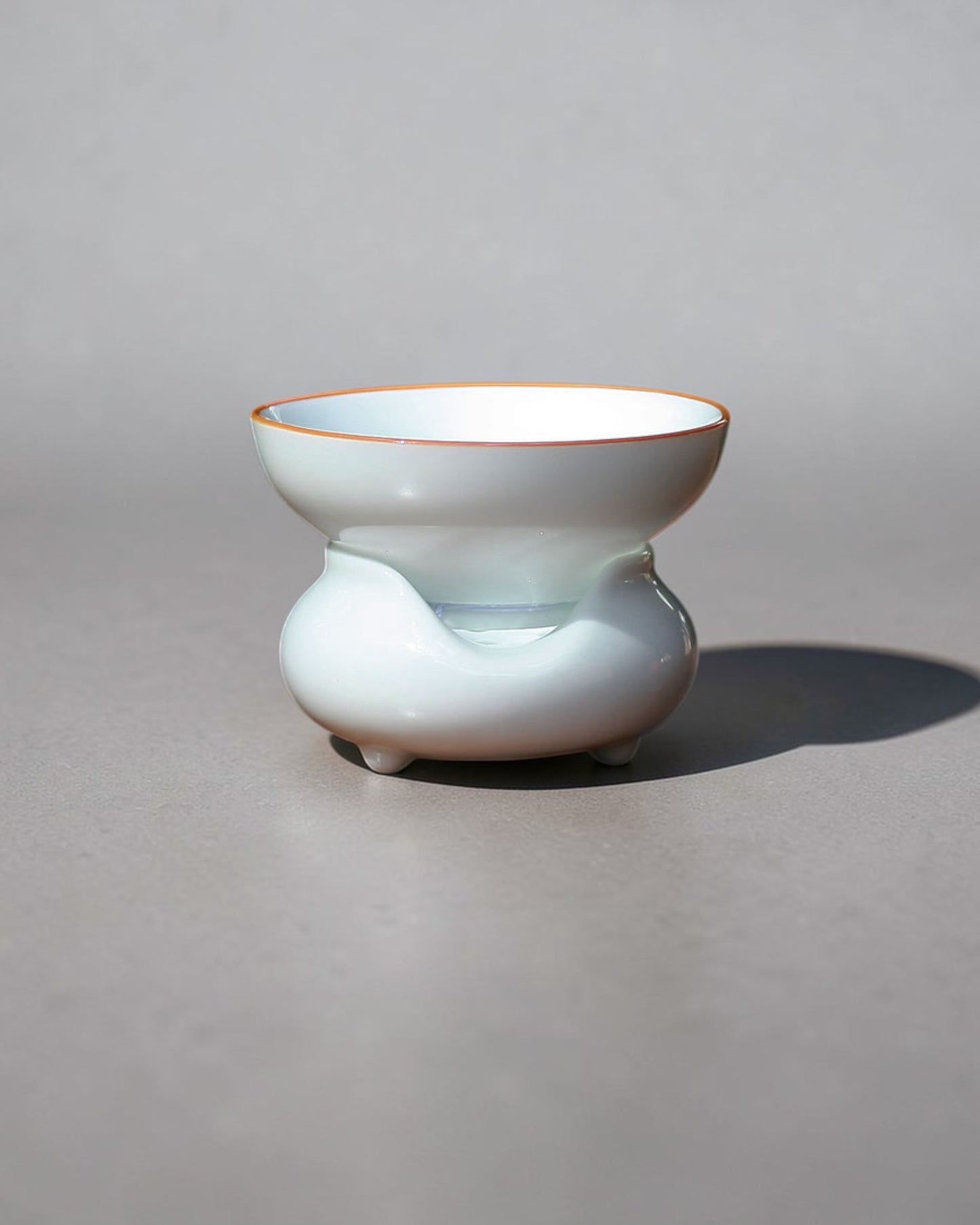 Tea strainer with holder ceramic A