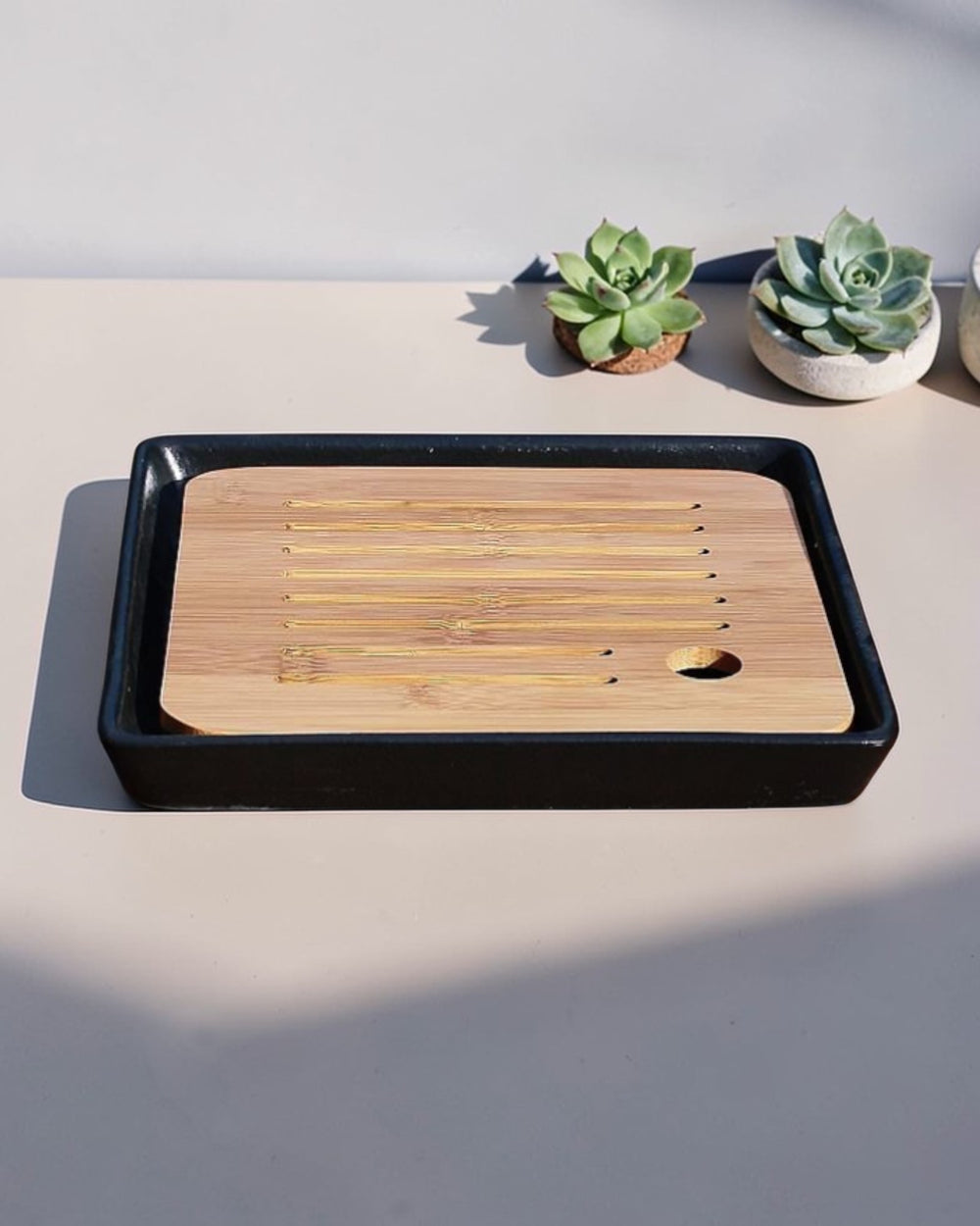 Tea tray black ceramic with bamboo top