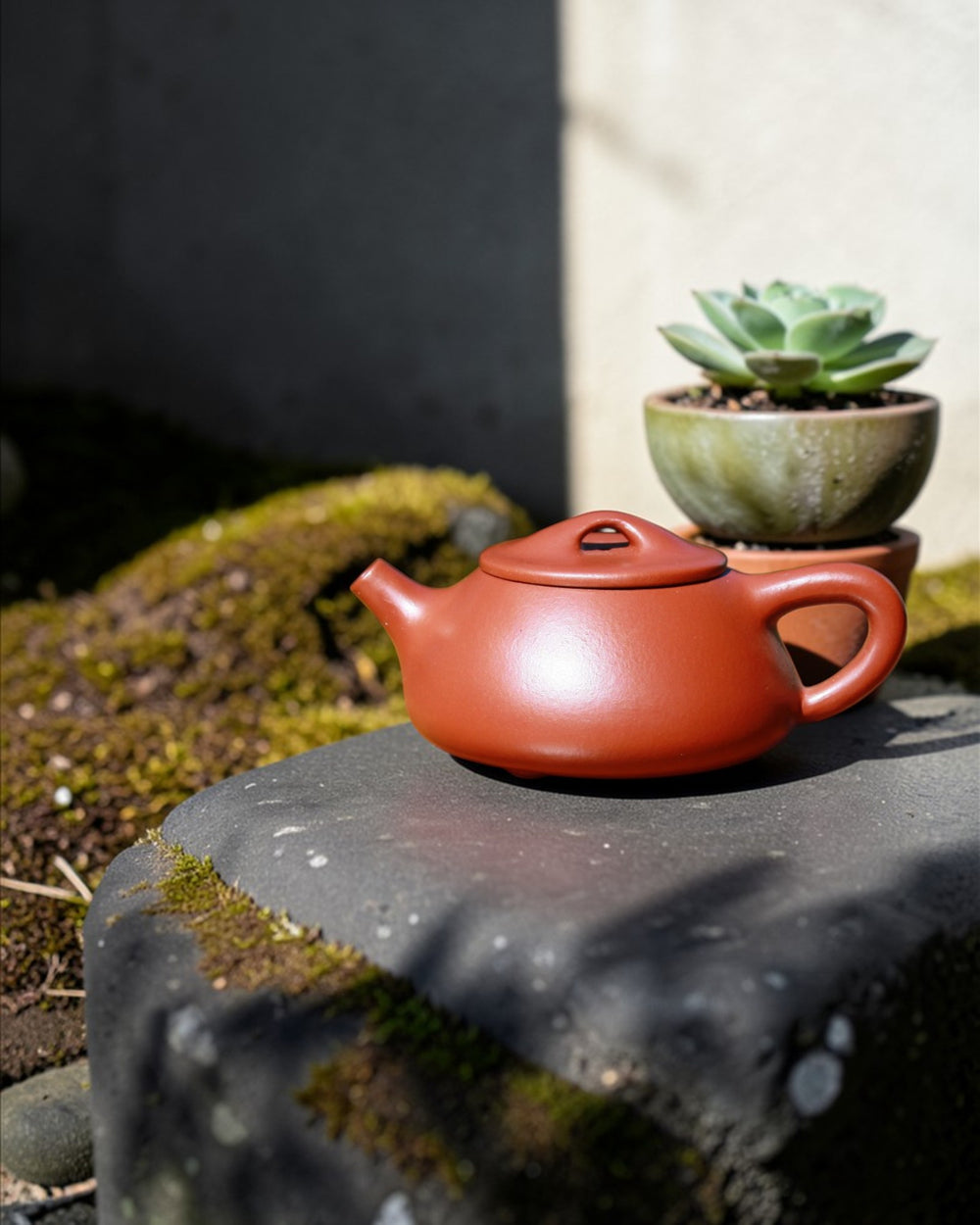 Yixing Zisha Teapot Burgundy
